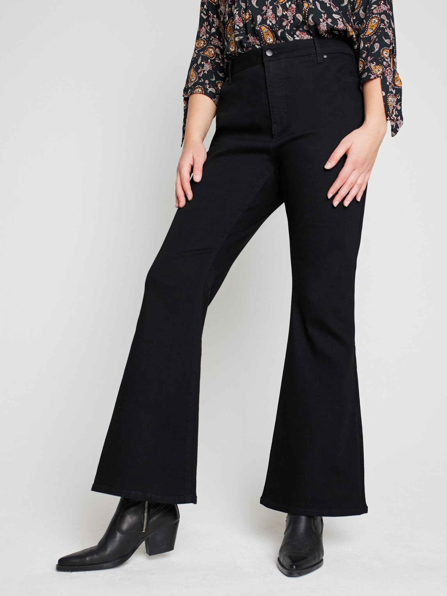 Westport Signature High Rise 5 Pocket Flare Jean - Plus - DressbarnClothing