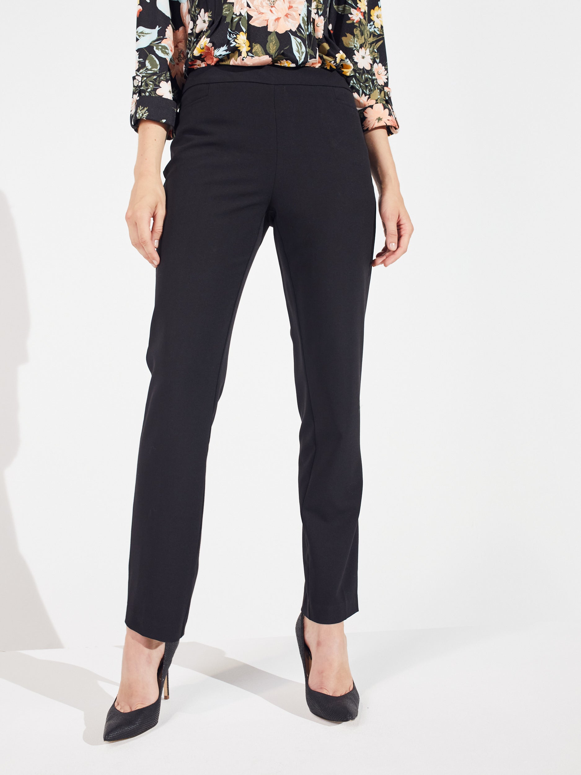 Roz & Ali™ Secret Agent Pull On Tummy Control Pants With L Pockets