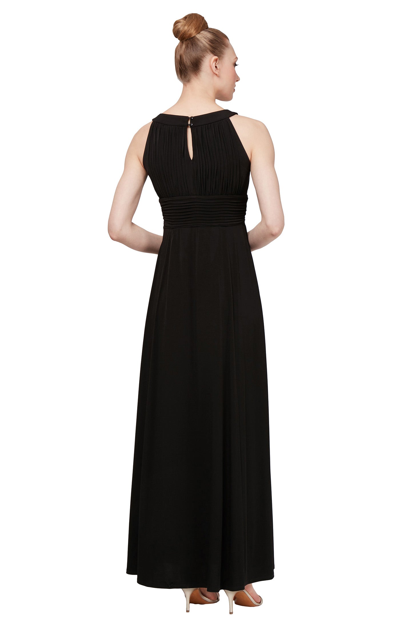 Barn Ruche Keyhole Halter Style Gown with Ruched Waist - Black – Dressbarn