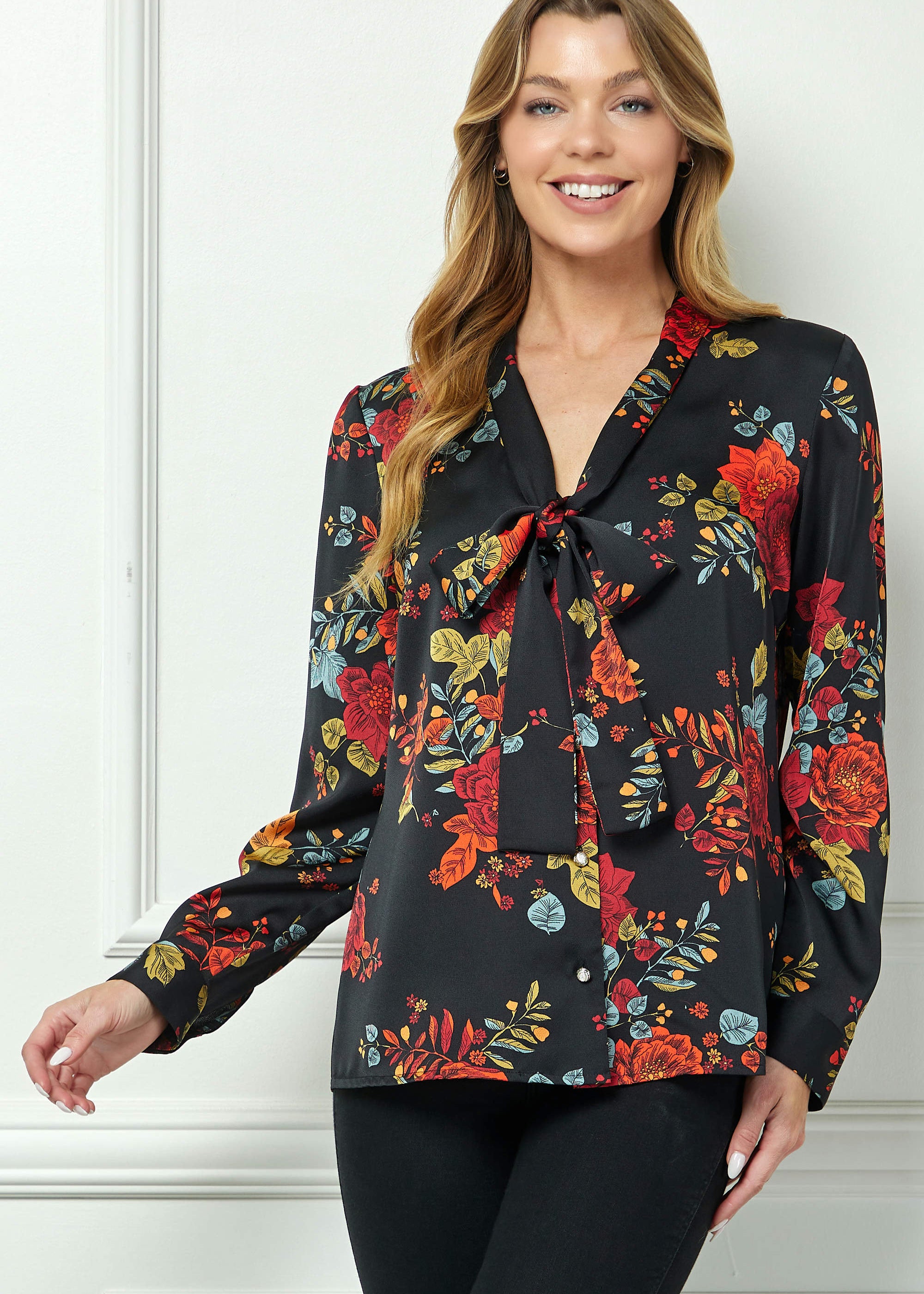 Long Cuff Sleeve Tie Neck Button Blouse in Black