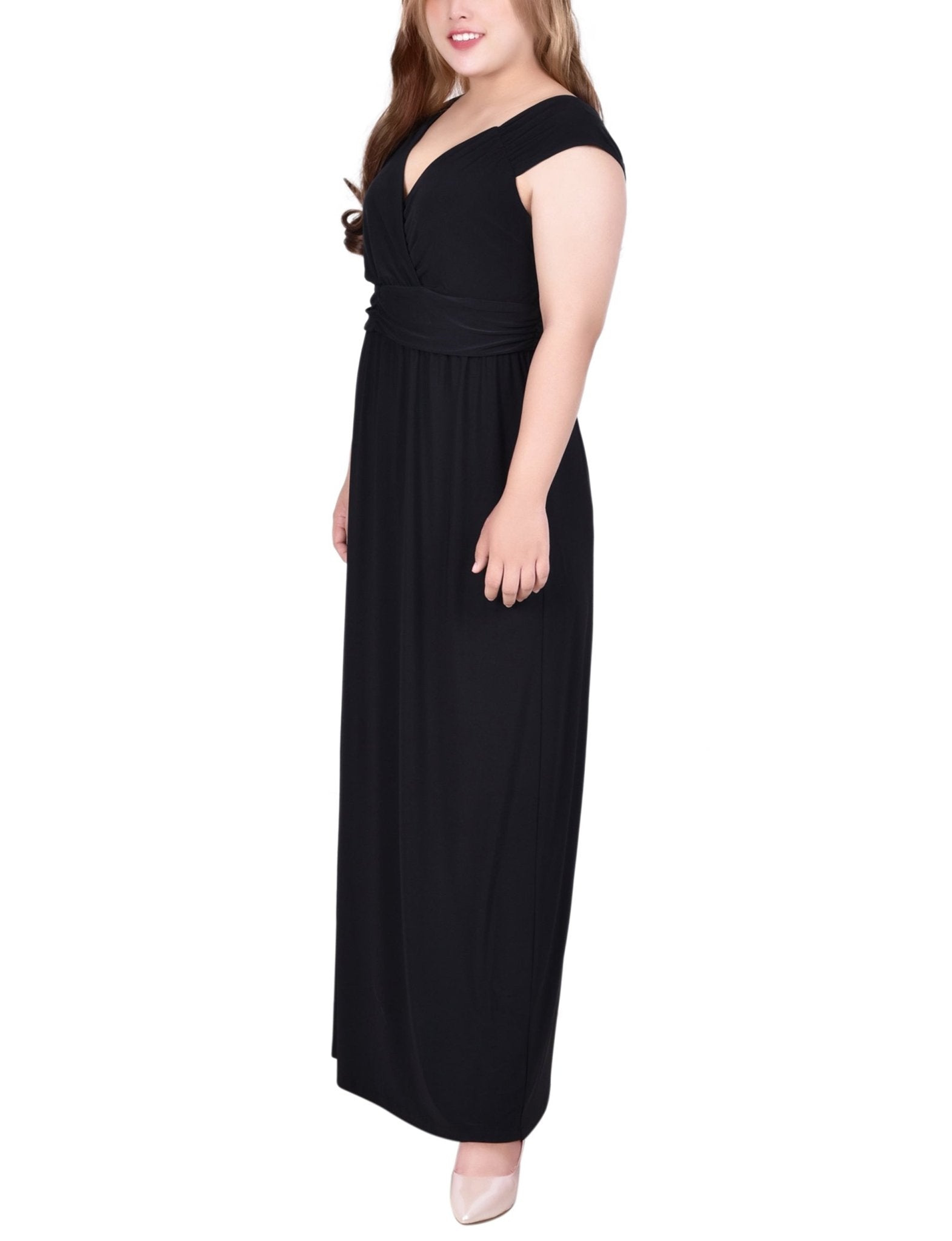 Barn Ruche New Plus – Dressbarn