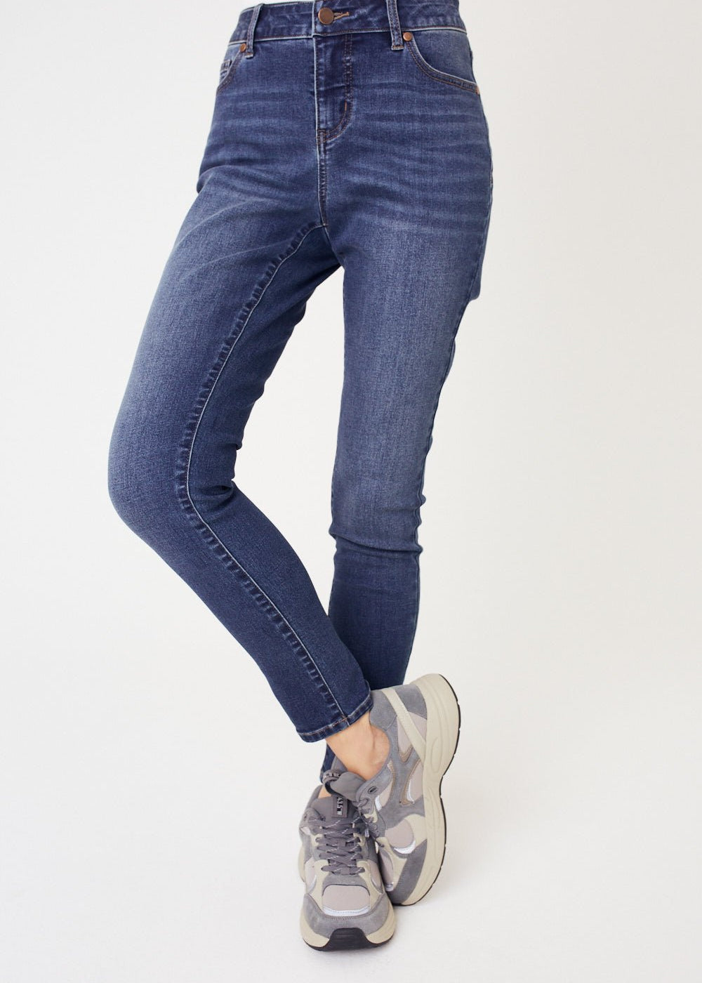 Westport Signature Mid-Rise Bootcut Jeans - Petite