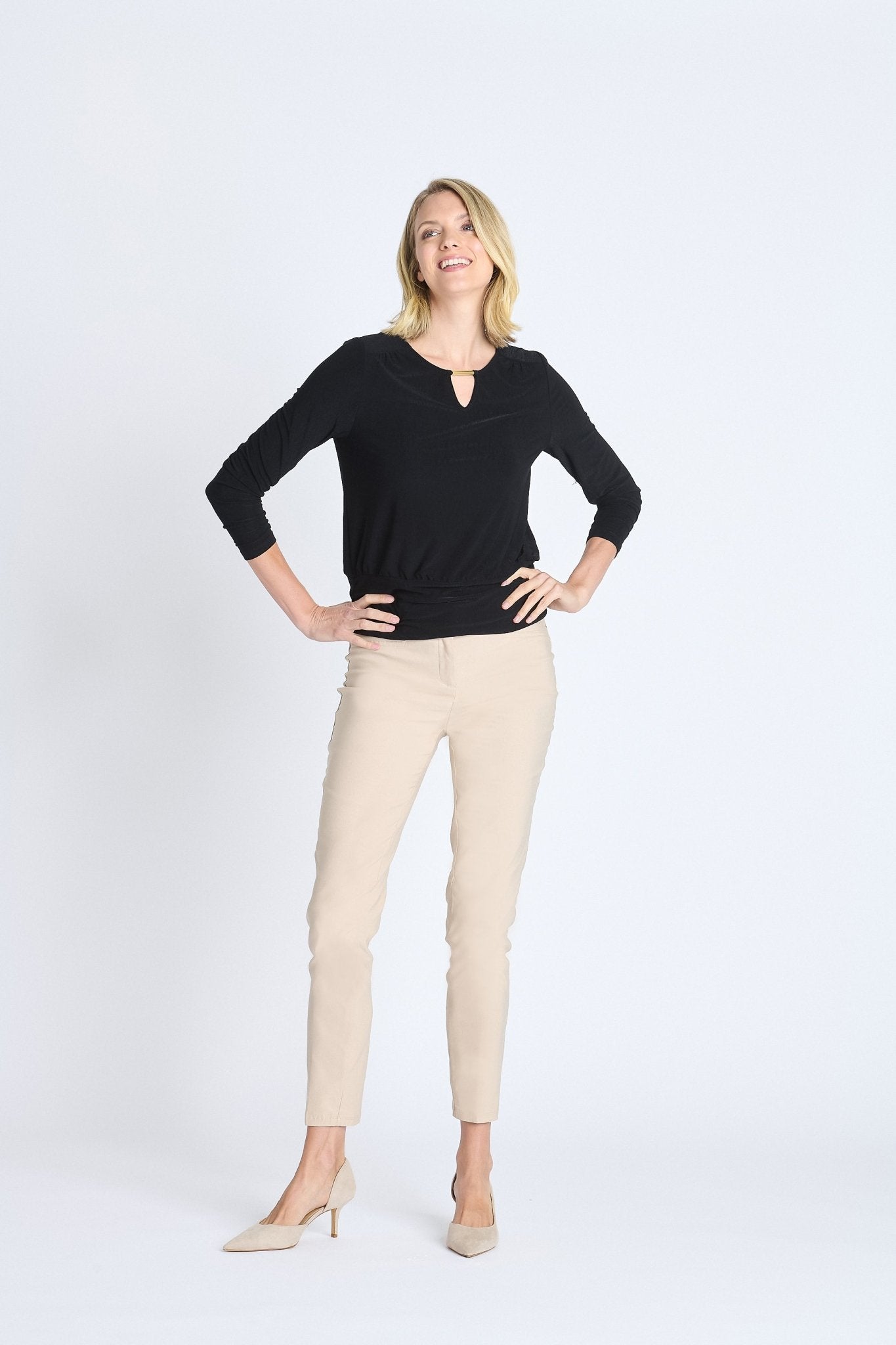 V-Neck Bar Trim Banded Top, Black – Dressbarn