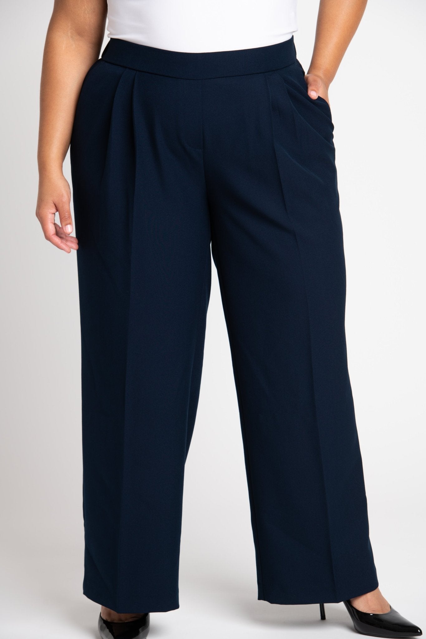 Roz & Ali Pleated Wide Leg Trouser Pants - Plus Black / 16W Roz & Ali Pleated Wide Leg Trouser Pants - Plus Black / 16W