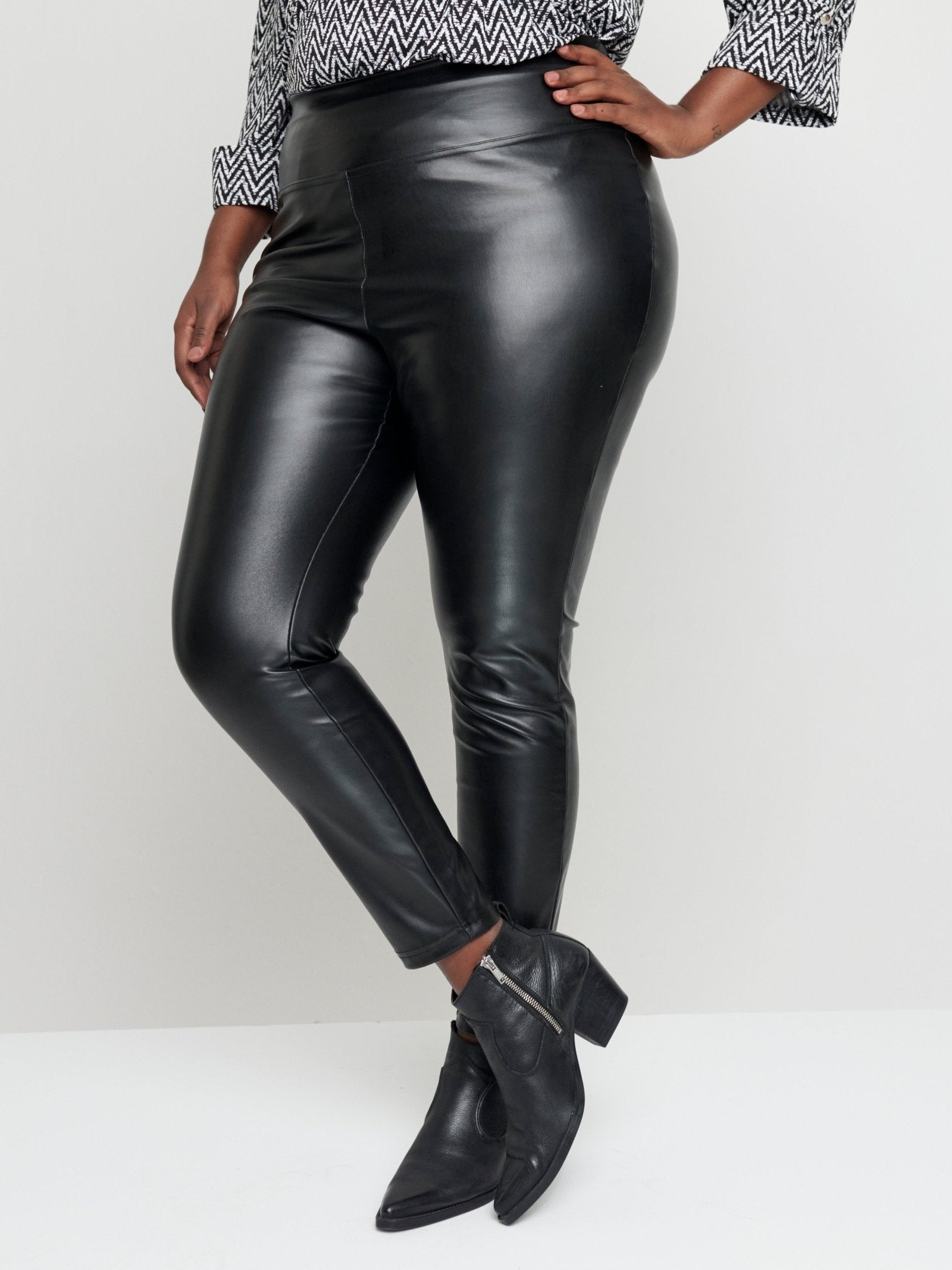 Roz & Ali Tummy Control Faux Leather - Plus - DressbarnClothing