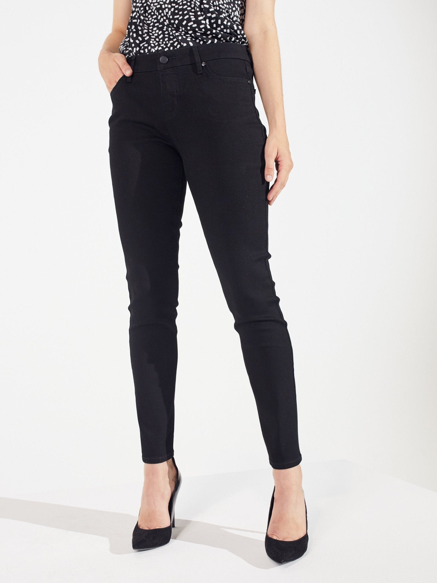 Signature Skinny 5 Pocket Denim Jean - DressbarnDenim