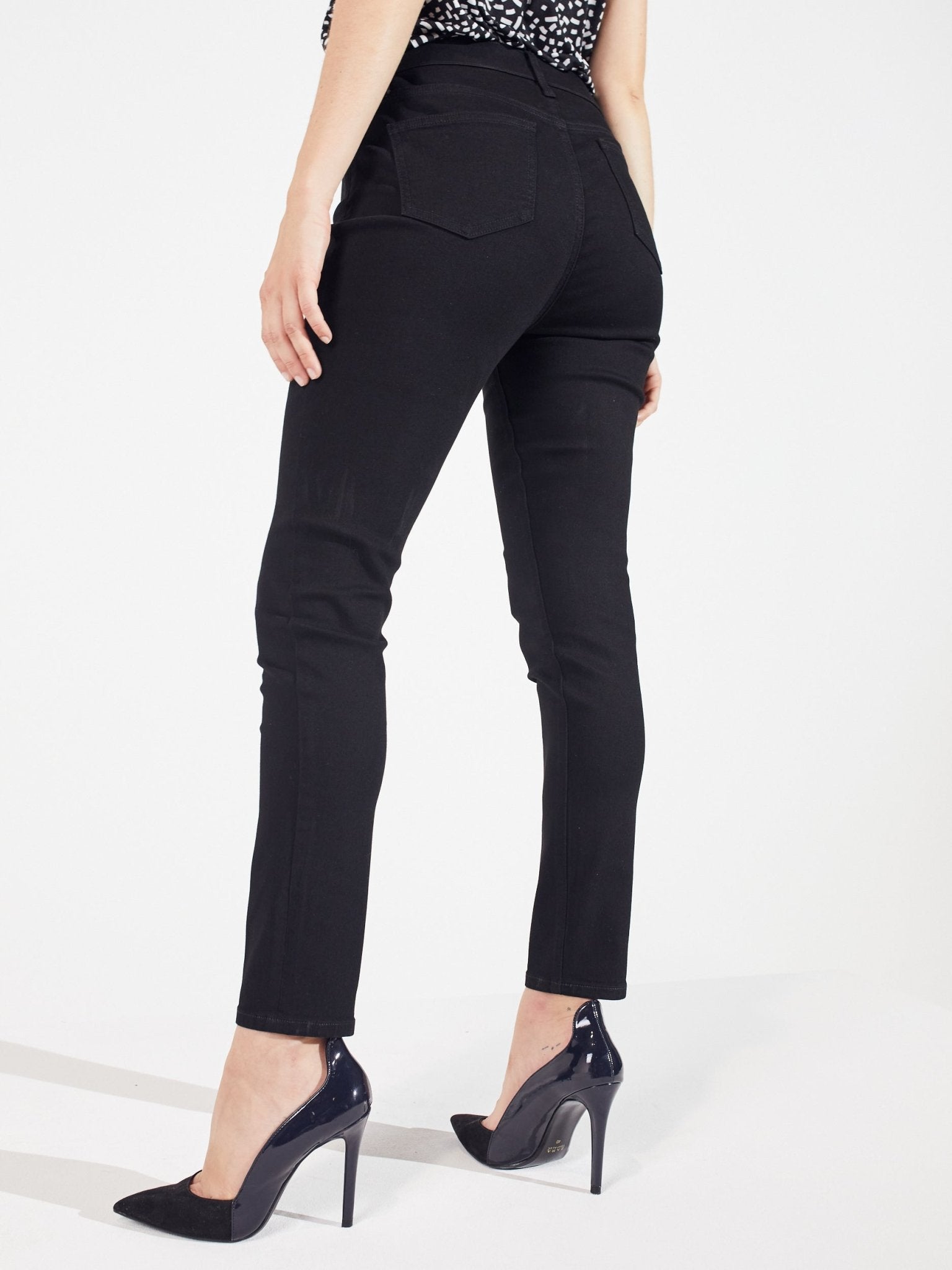 Signature Skinny 5 Pocket Denim Jean - DressbarnDenim