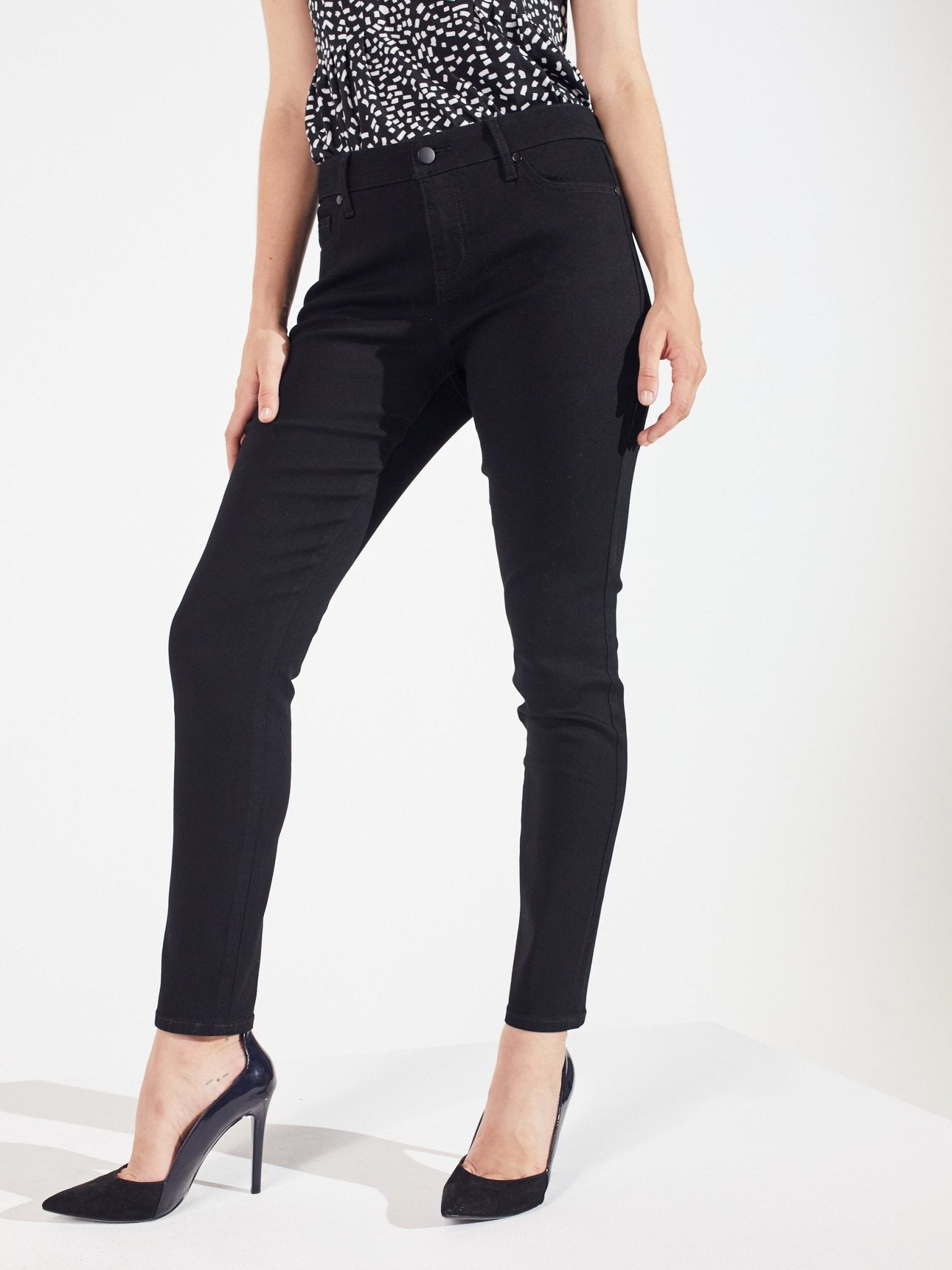 Signature Skinny 5 Pocket Denim Jean - DressbarnDenim