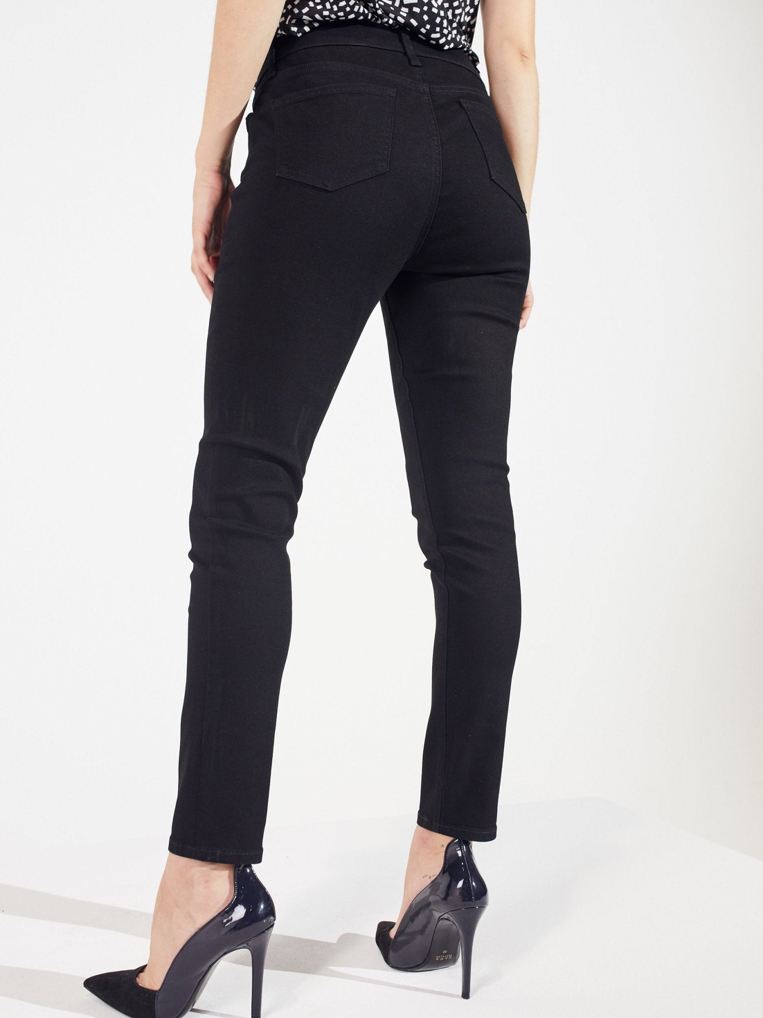 Signature Skinny 5 Pocket Denim Jean - DressbarnDenim