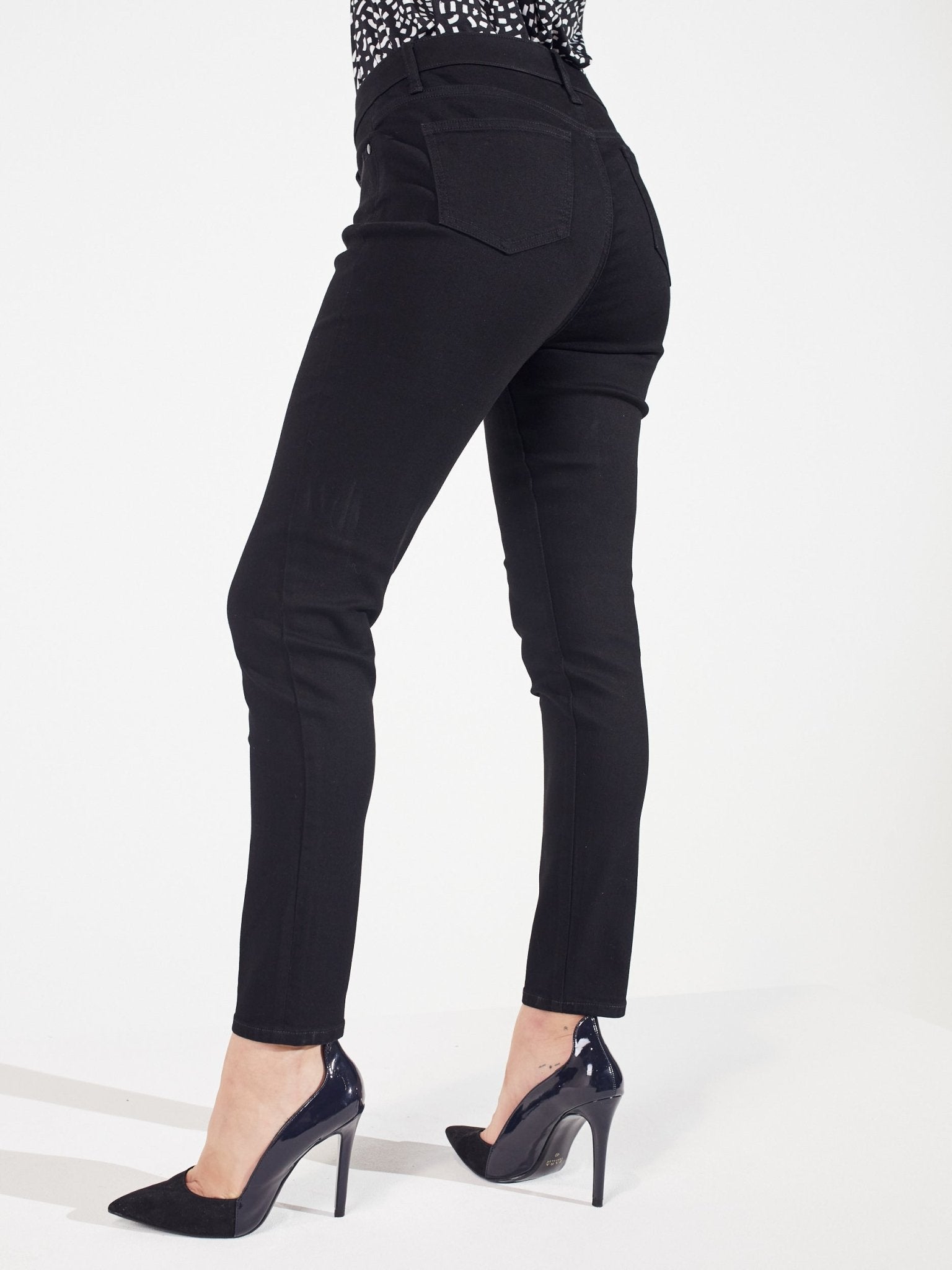 Signature Skinny 5 Pocket Denim Jean - Petite - DressbarnDenim