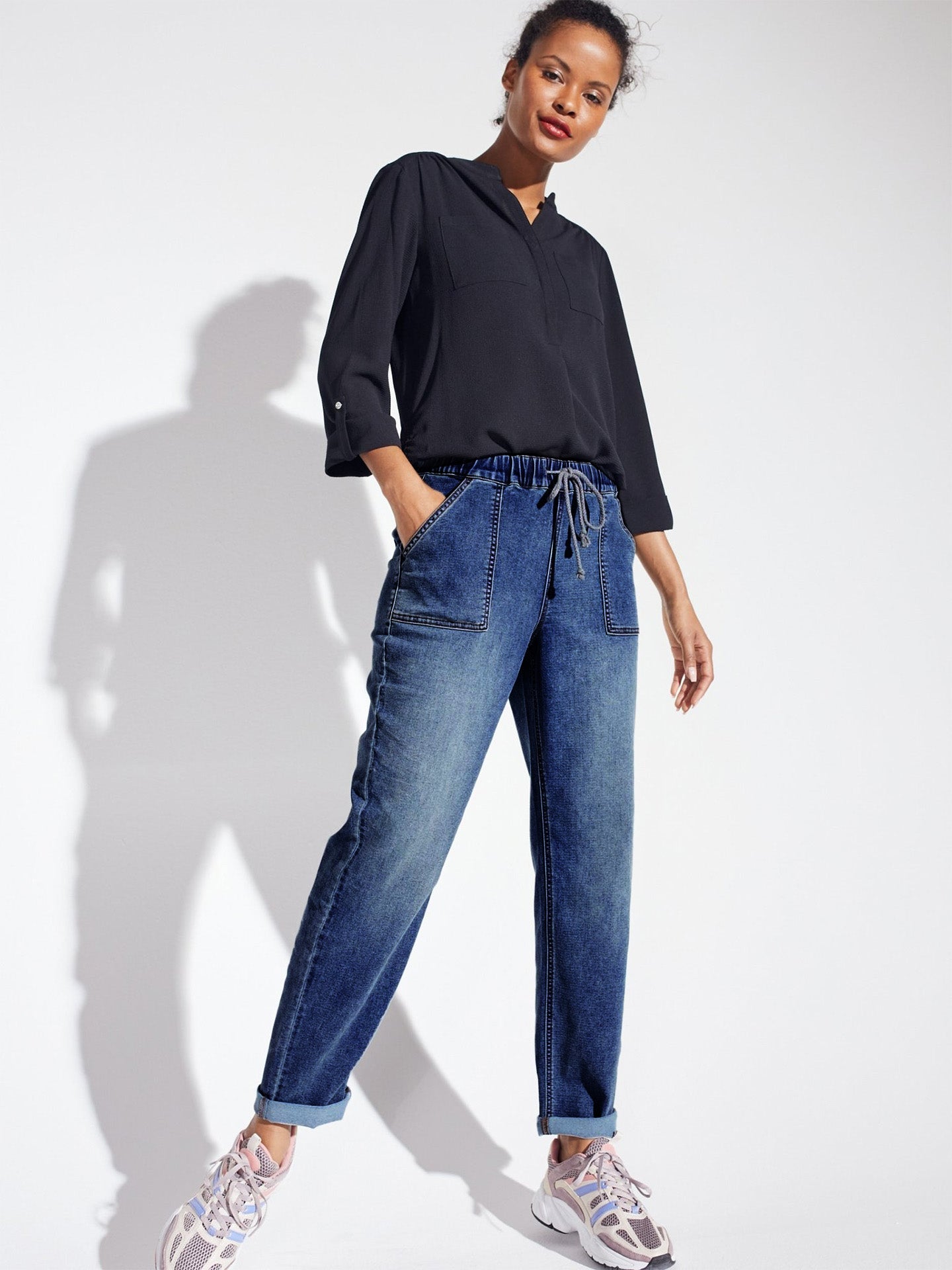 Westport Knit Denim Weekender Pant with Pockets and Drawstring Waist - DressbarnPants