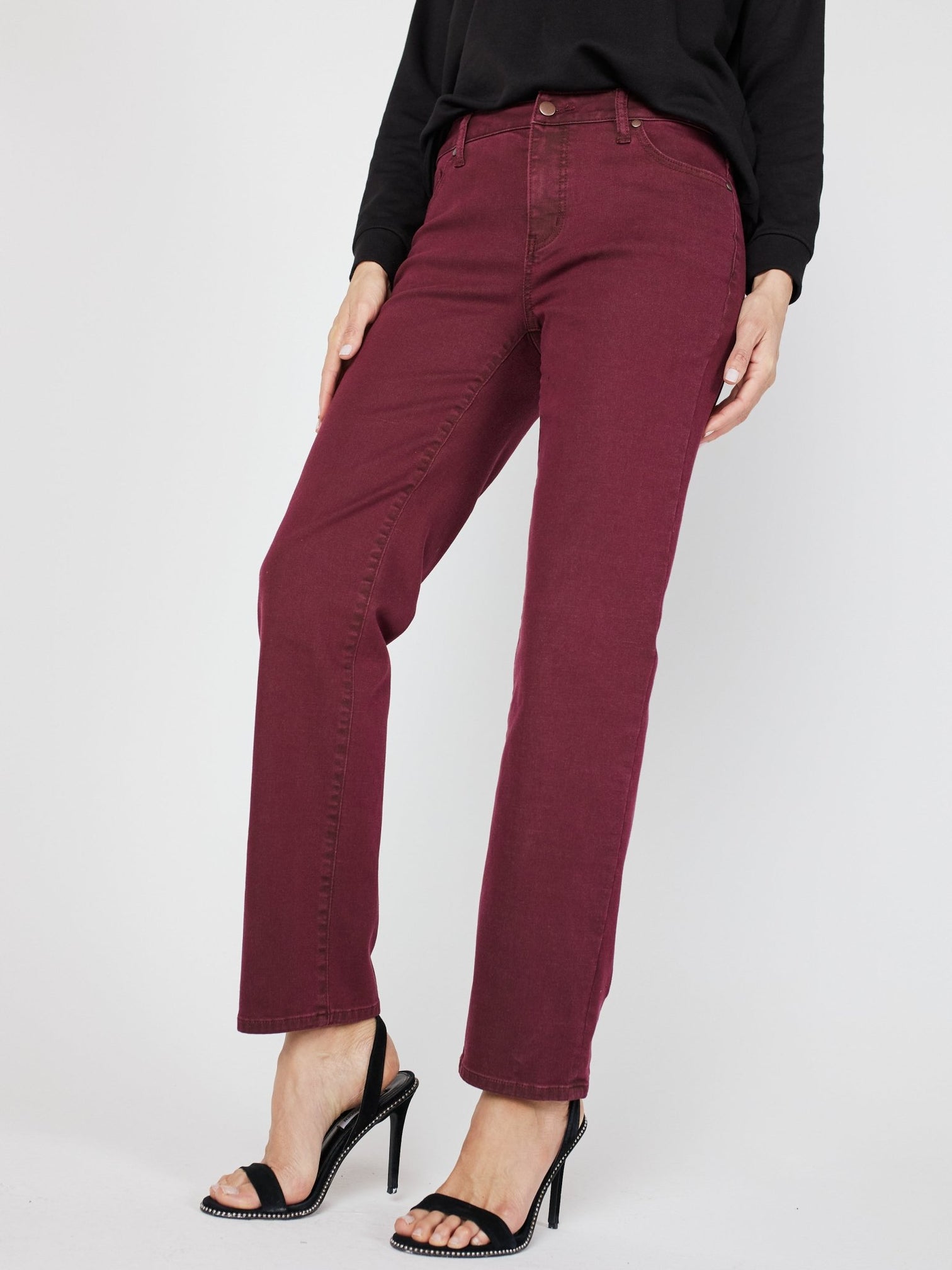 Westport Signature Straight Leg in Light Wash main image 0