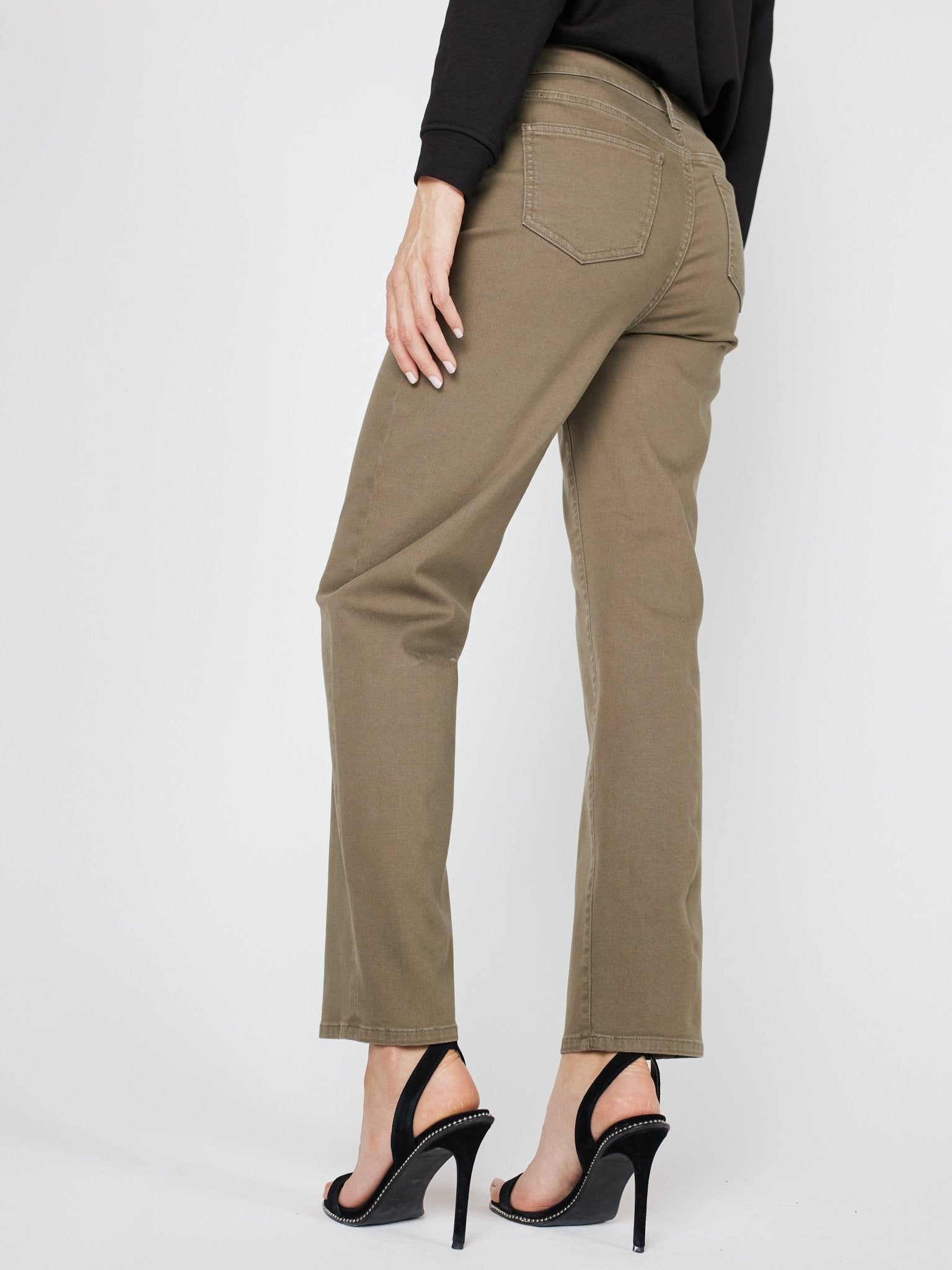 Westport Signature Pocket Colored Denim Straight Leg Jean