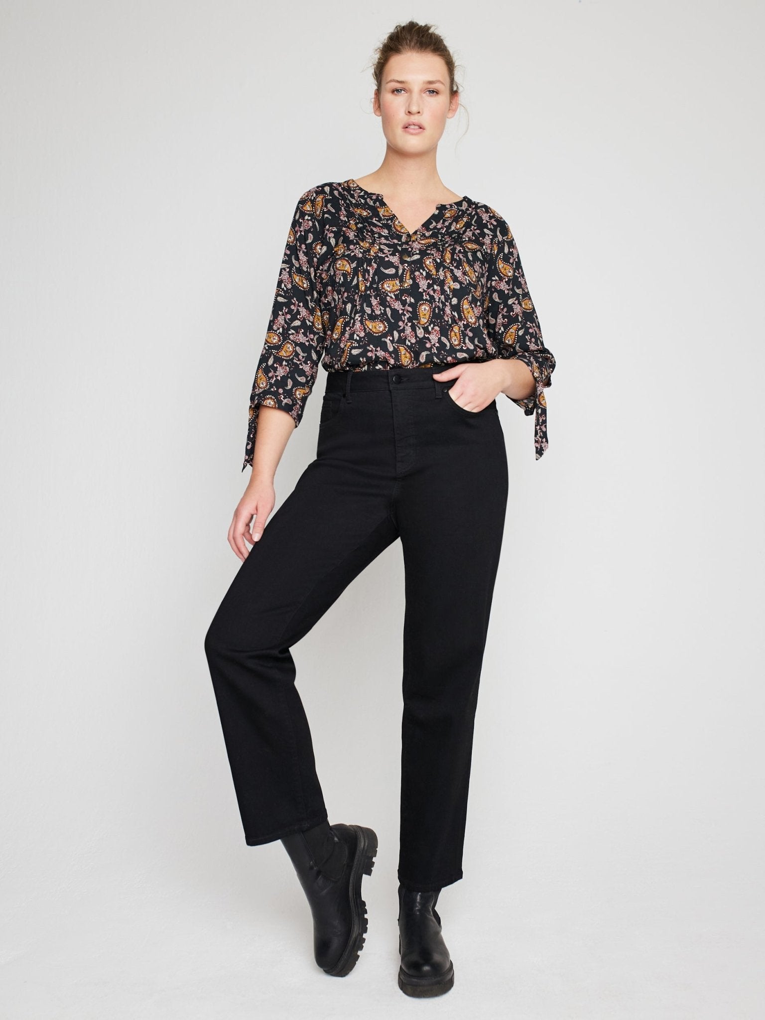 Westport Signature Black Straight Leg Jeans - DressbarnClothing