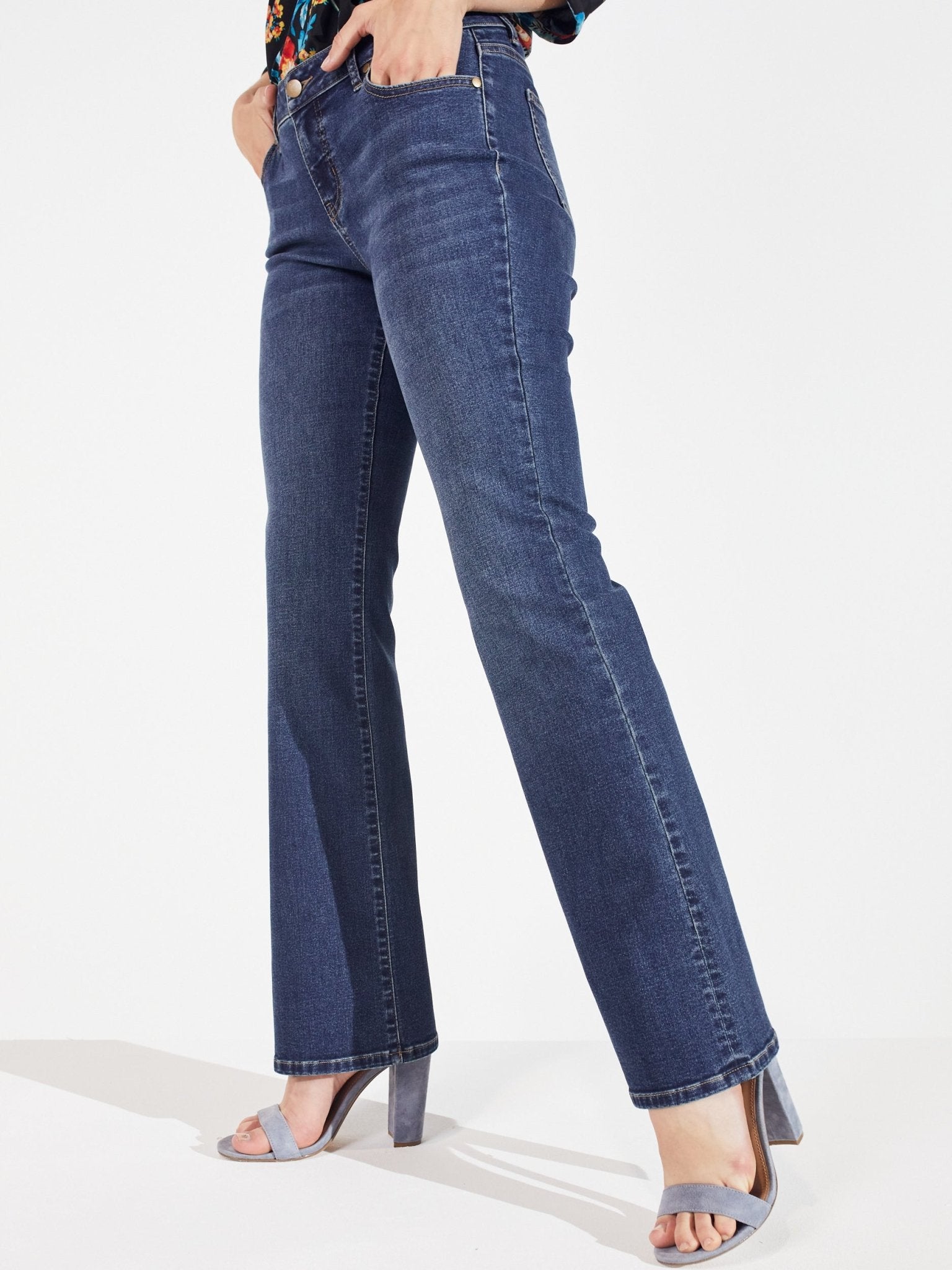 SHEIN PETITE Medium Stretch Bootcut Jeans