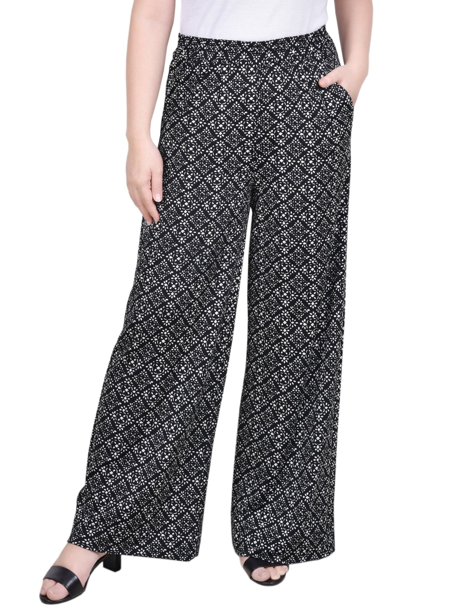 Wide Leg Pull On Pant - Petite - DressbarnPants