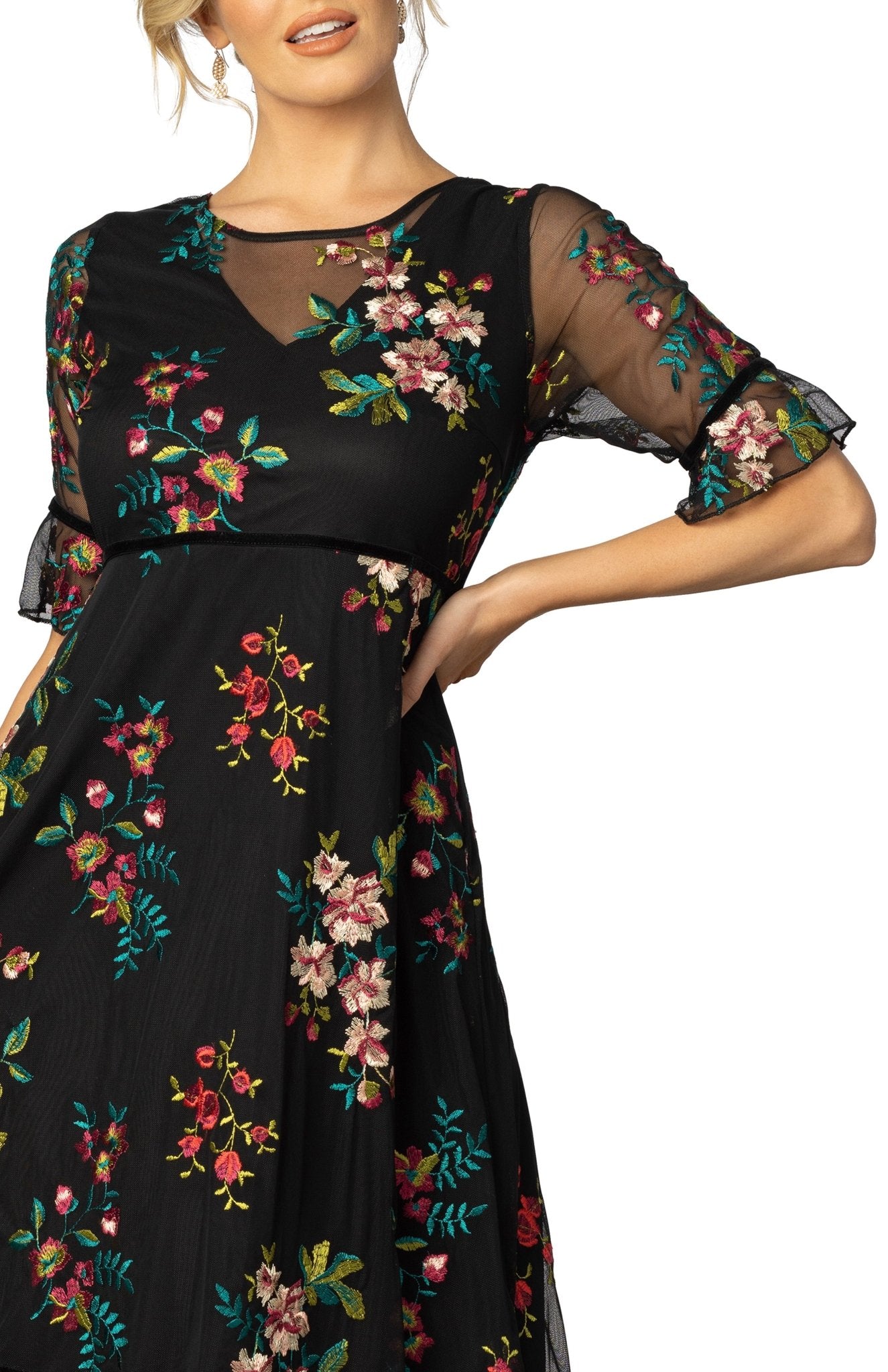Kiyonna Women's Wildflower Embroidered Floral Mesh Dress - Onyx Kiyonna Women's Wildflower Embroidered Floral Mesh Dress - Onyx